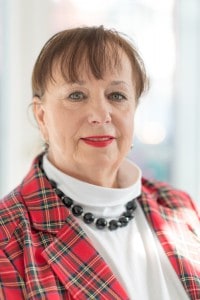 Porträt Frau Langenbucher